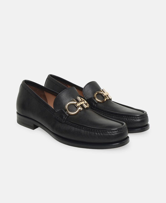 Salvatore Ferragamo Rolo Loafers Black