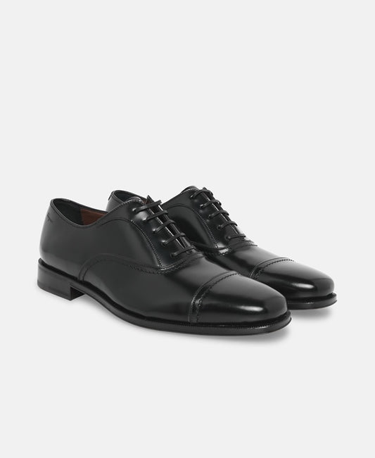 Salvatore Ferragamo Seul Oxfords Black