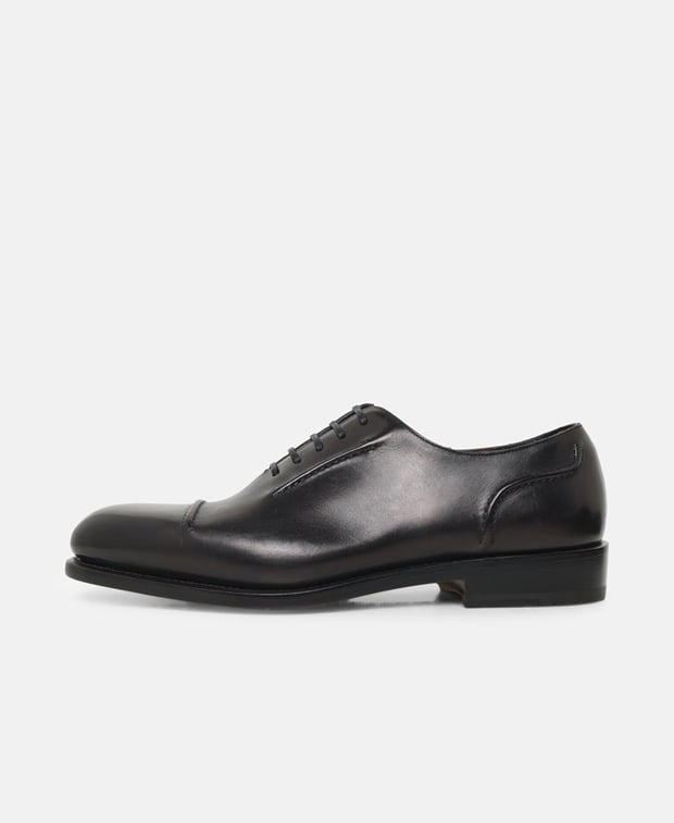 Salvatore Ferragamo Giave Oxfords Black