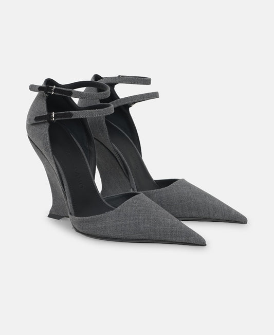 Salvatore Ferragamo Vidya Pumps Black