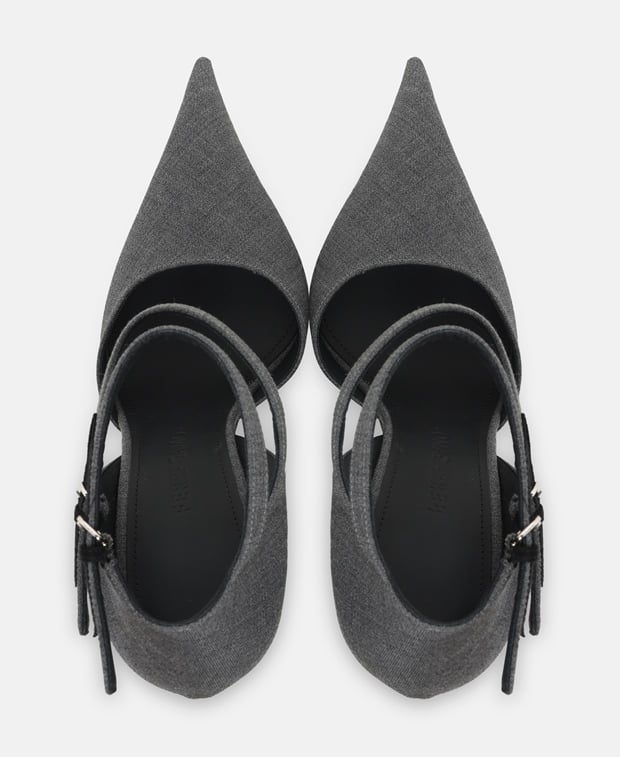 Salvatore Ferragamo Vidya Pumps Black