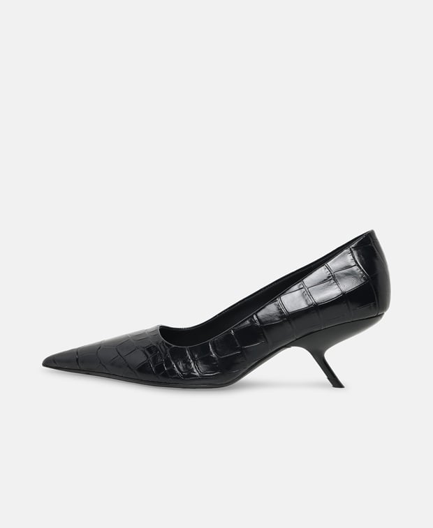 Salvatore Ferragamo Eva Pumps Black