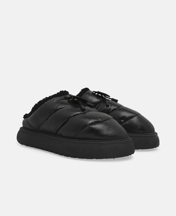Moncler Gaia Slides