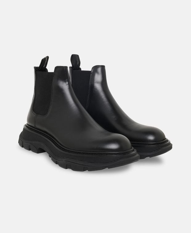 Alexander McQueen Chelsea boots