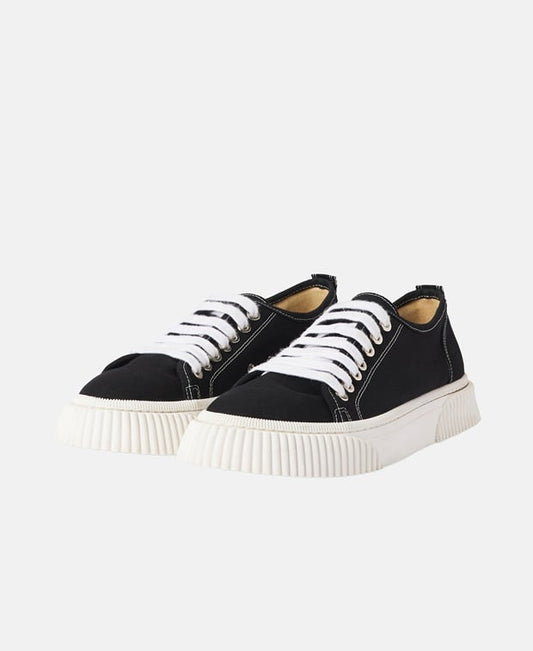 Ami Paris Sneakers