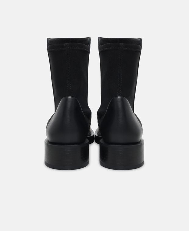 Stuart Weitzman Chelsea boots Bold