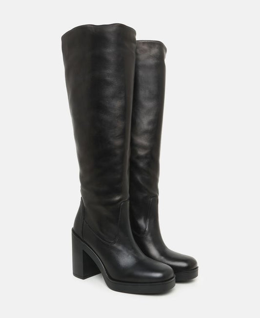 Stuart Weitzman Bethenny Boots