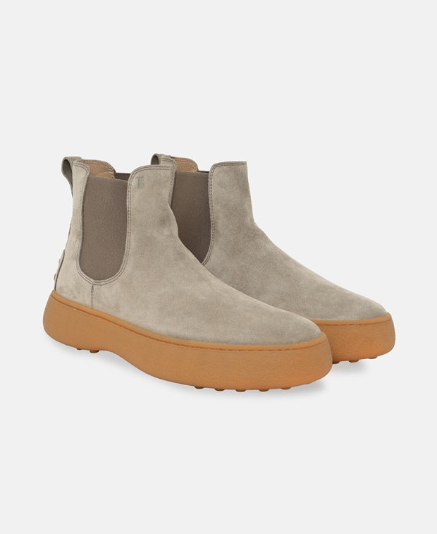 Tod's Chelsea boots