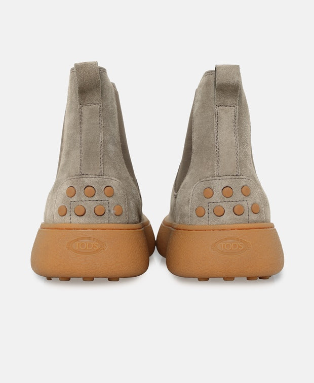 Tod's Chelsea boots