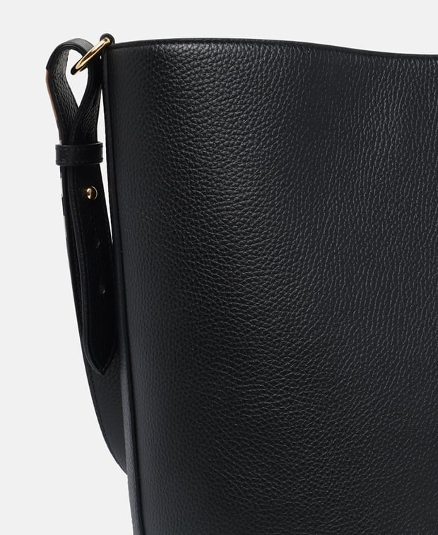 Burberry Leather bucketbag