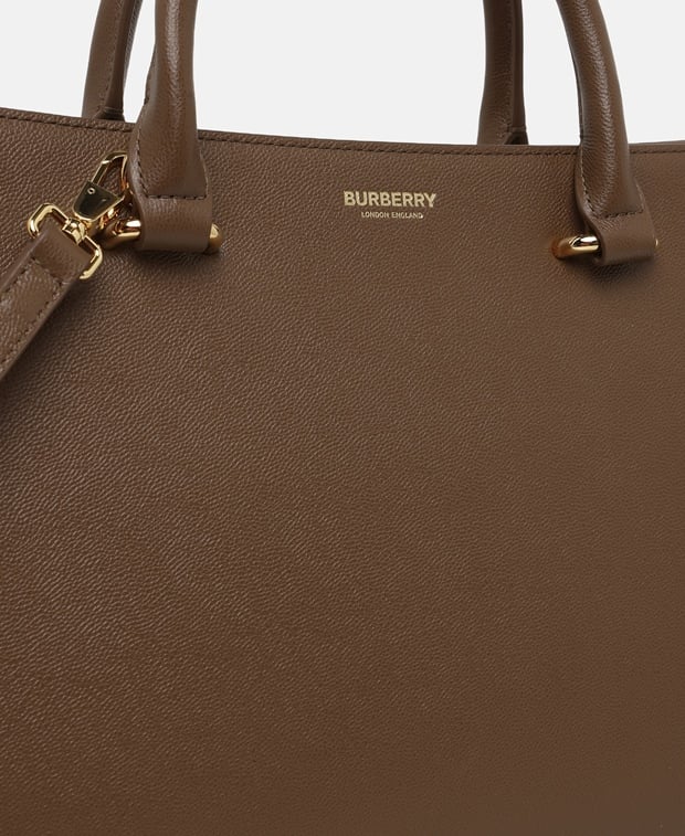 Burberry Banwell Leather handbag Beige