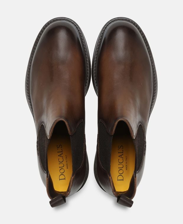 Doucal's Chelsea boots Triumph