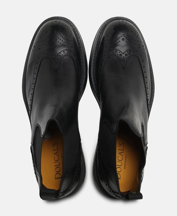 Doucal's Triumph Chelsea boots