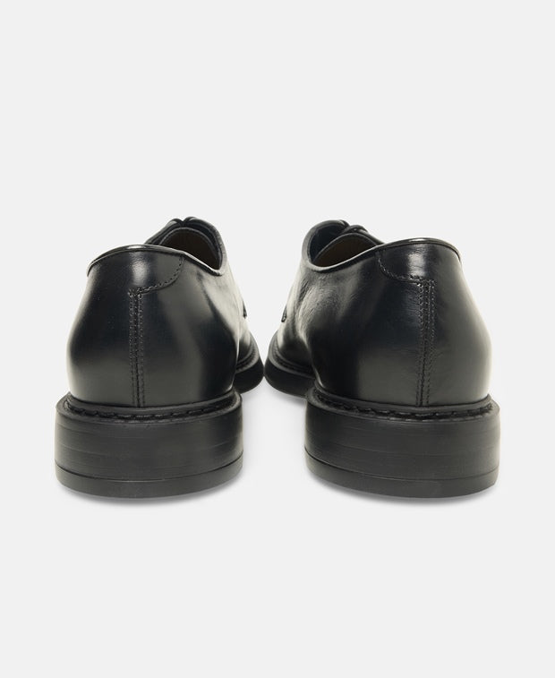 Doucal's Triumph Derbys Black