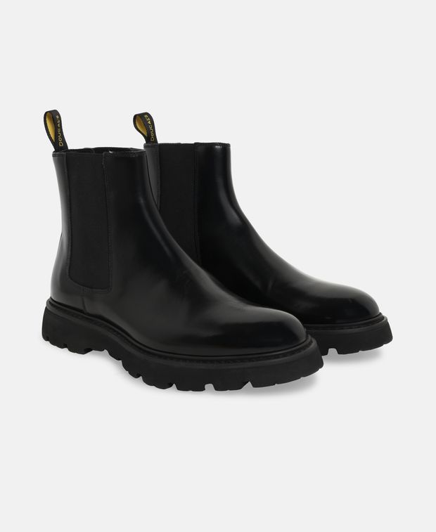Doucal's Chelsea boots
