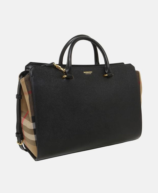 Burberry Leather handbag