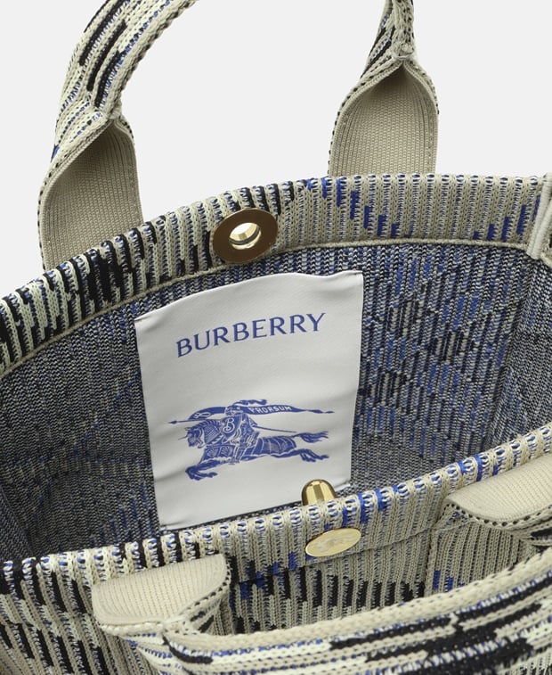 Burberry Shopper Soft Beige