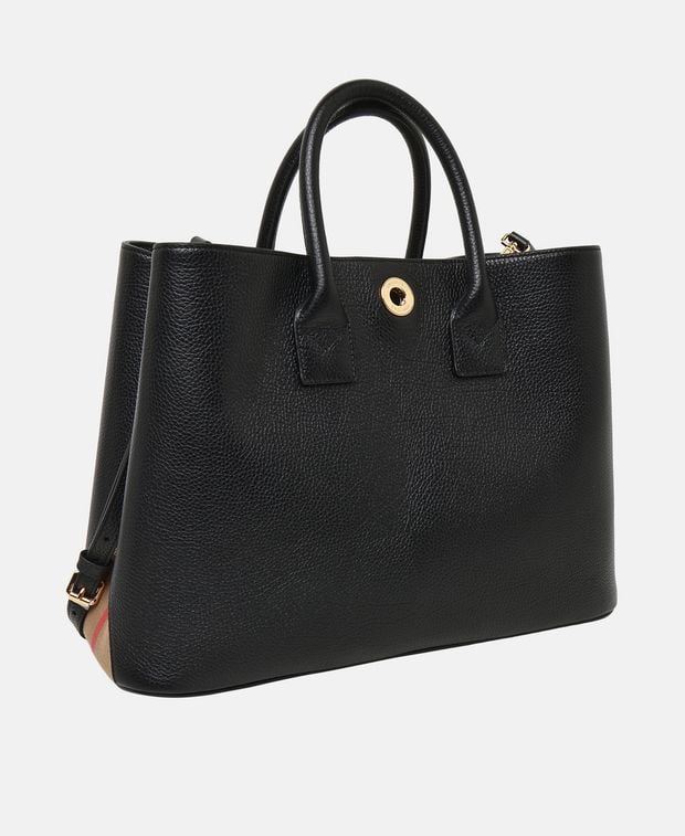 Burberry Leather handbag