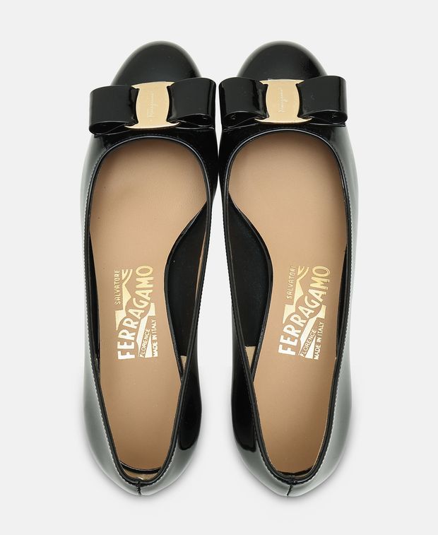 Salvatore Ferragamo Vara Pumps