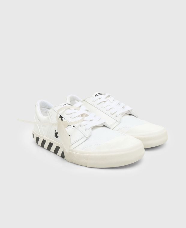 Off-White Vulc Sneakers