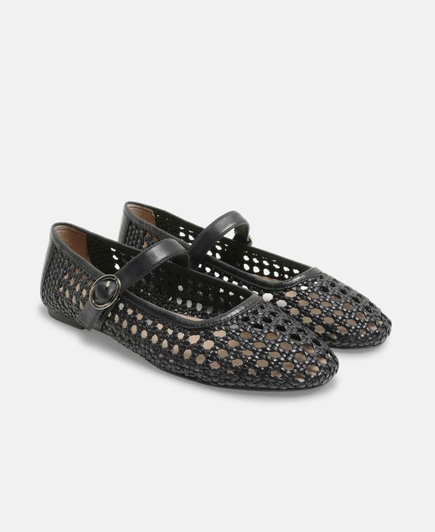 Stuart Weitzman Mary janes Freya