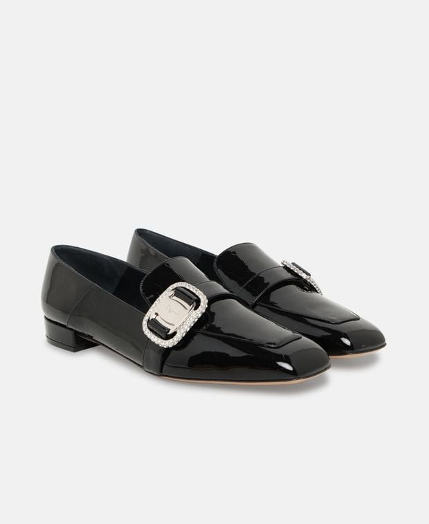 Salvatore Ferragamo Wang 10 Loafers Black