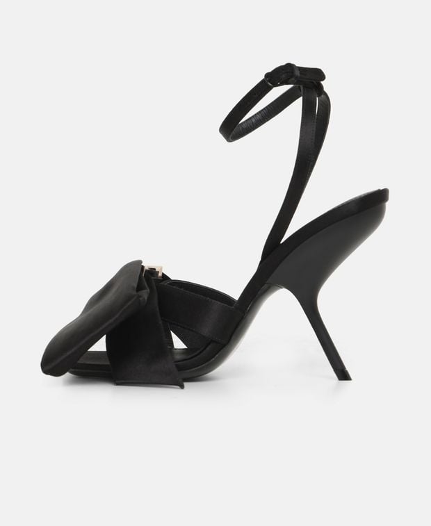 Salvatore Ferragamo Helena X5 Ankle strap sandals Black
