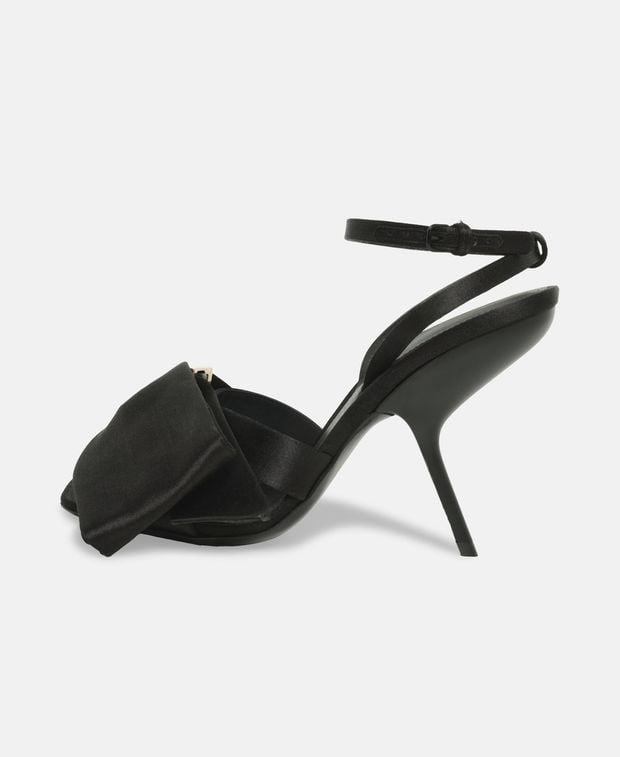 Salvatore Ferragamo Helena X5 Ankle strap sandals Black