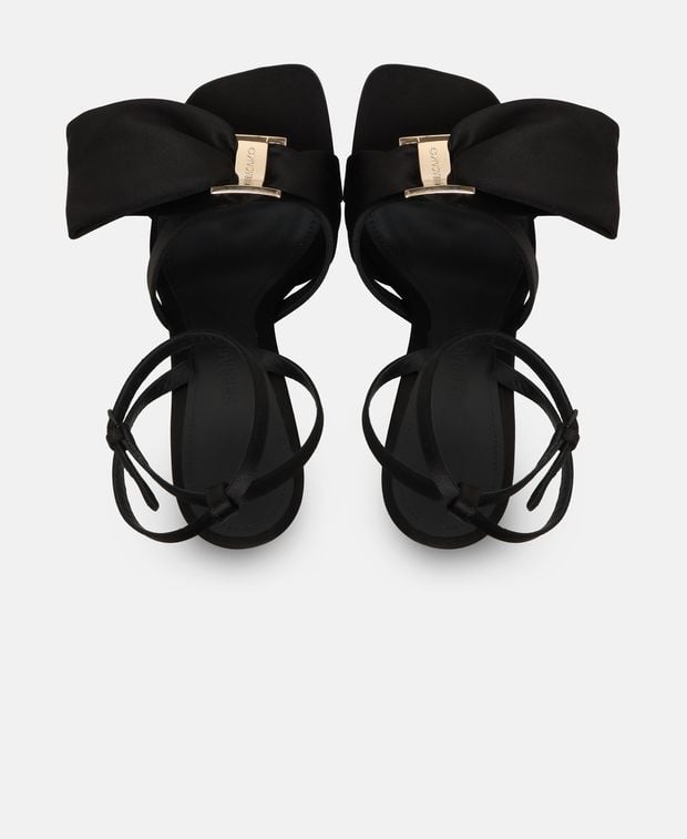 Salvatore Ferragamo Helena X5 Ankle strap sandals Black