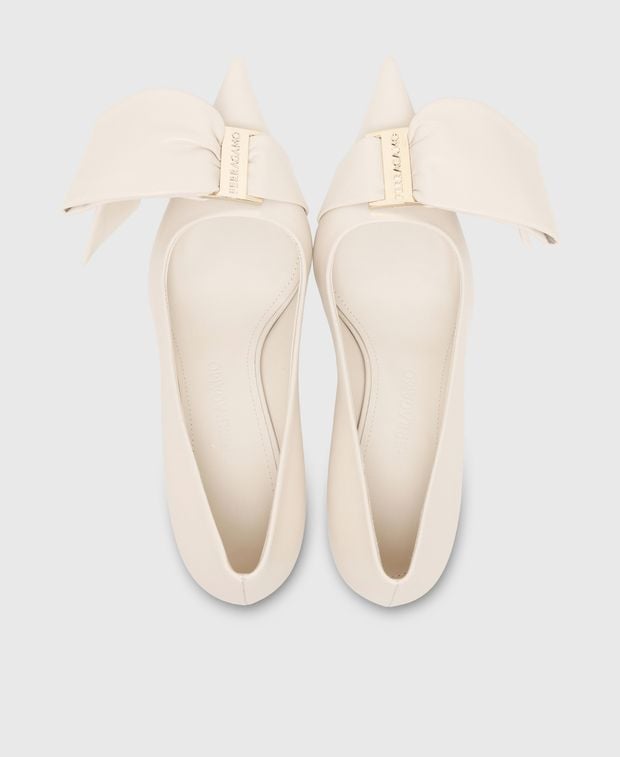 Salvatore Ferragamo Erica 55 Pumps Ice