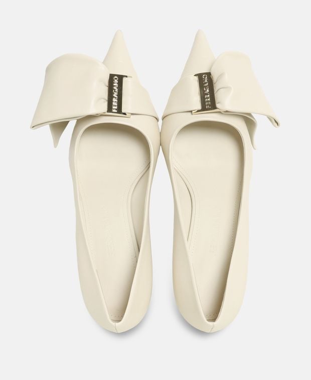 Salvatore Ferragamo Erica 55 Pumps Ice