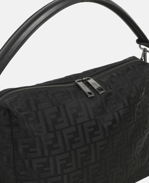 Fendi Taracolla Leather messenger bag