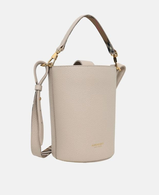 Burberry Leather bucketbag