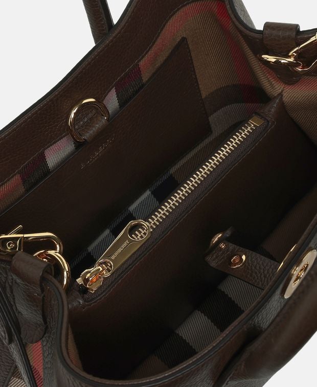 Burberry Leather handbag
