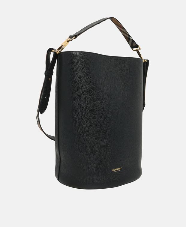 Burberry Leather bucketbag