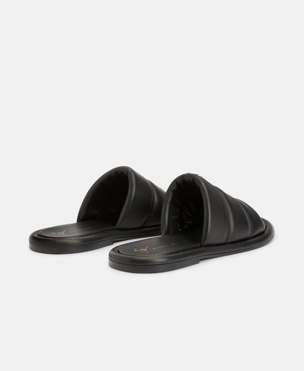 Giuseppe Zanotti Slides