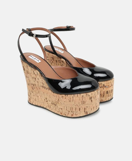 Alaia Wedge pumps
