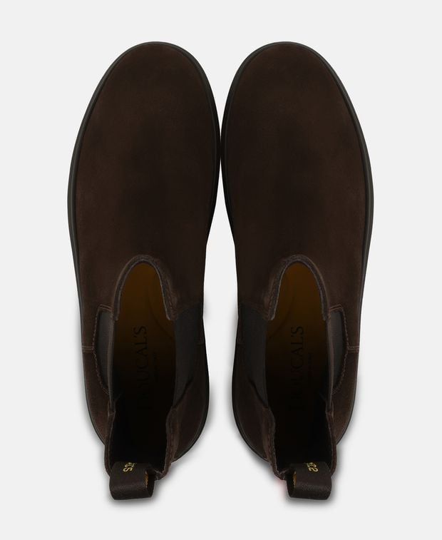 Doucal's Chelsea boots Alex