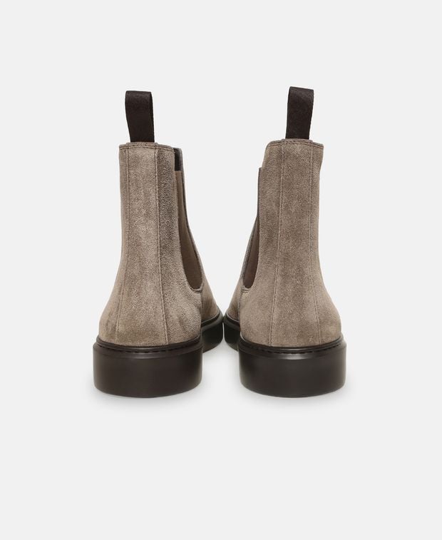 Doucal's Chelsea boots Alex