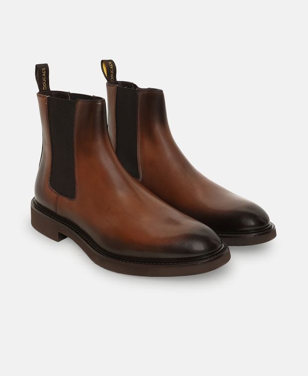 Doucal's Chelsea boots Verona