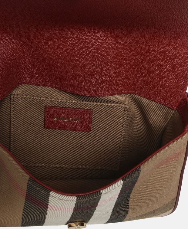 Burberry Leather cross body bag New hampshire
