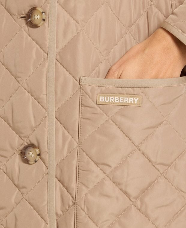 Burberry Quilted coat Tything