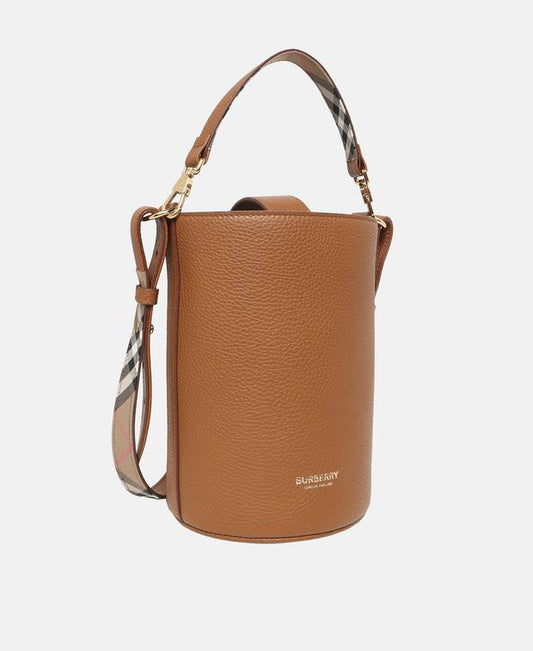 Burberry Leather bucketbag