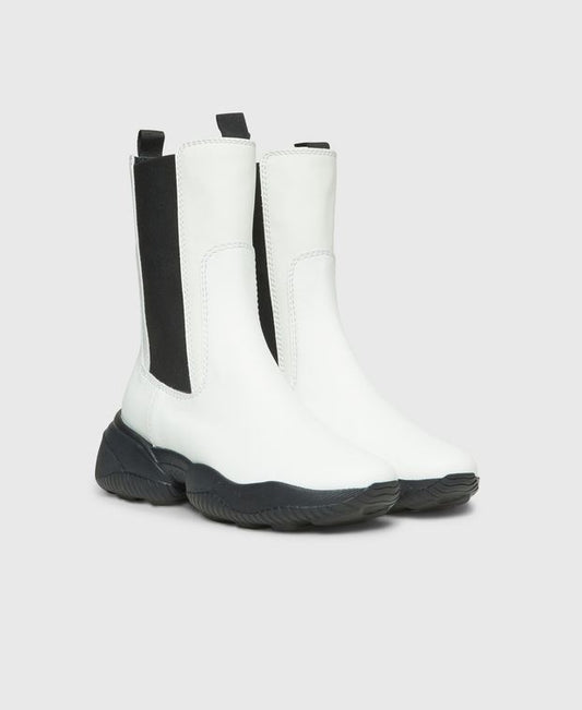 Hogan Chelsea boots Interaction