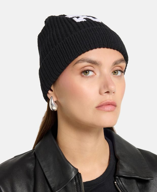 Off-White Wool beanie