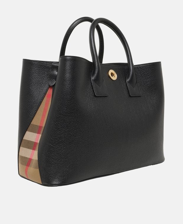 Burberry Leather handbag
