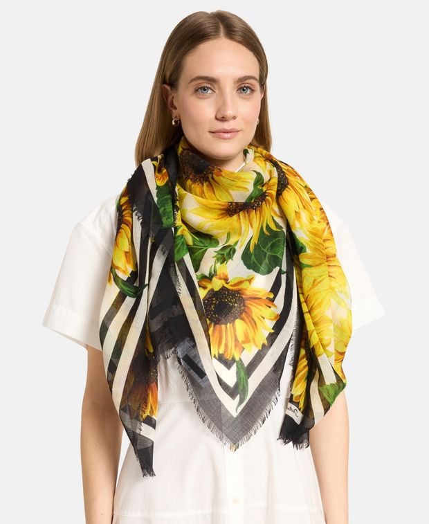 Dolce & Gabbana Cashmere scarf