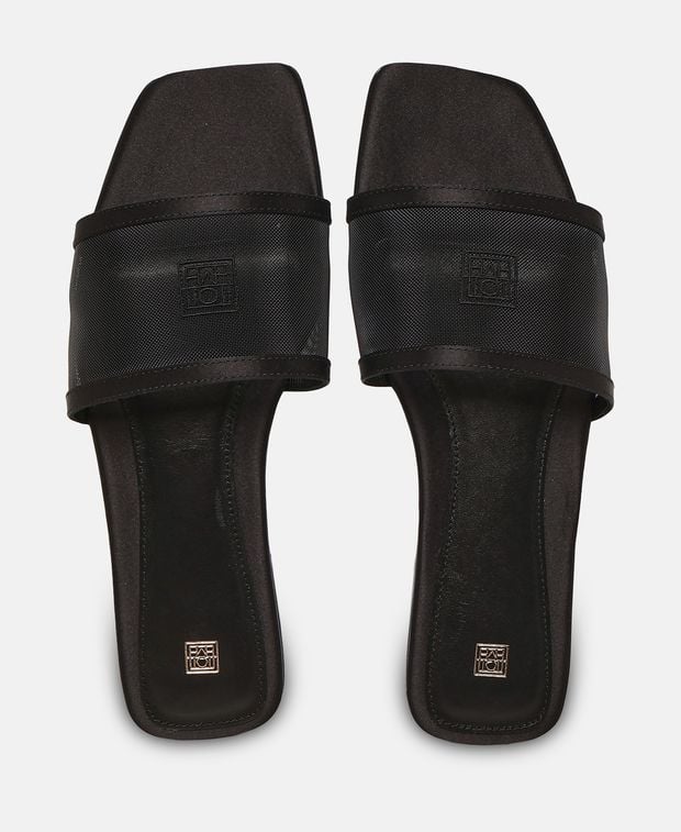Toteme Mules Pool
