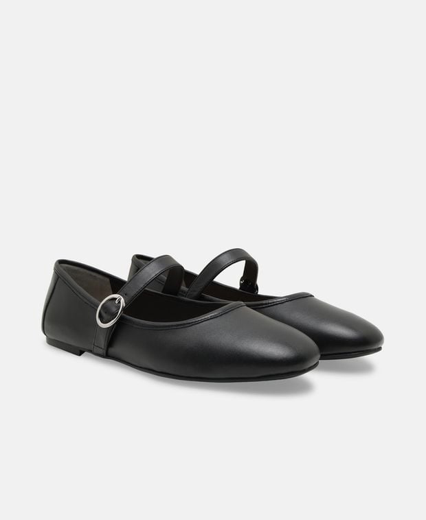 Stuart Weitzman Mary janes Freya