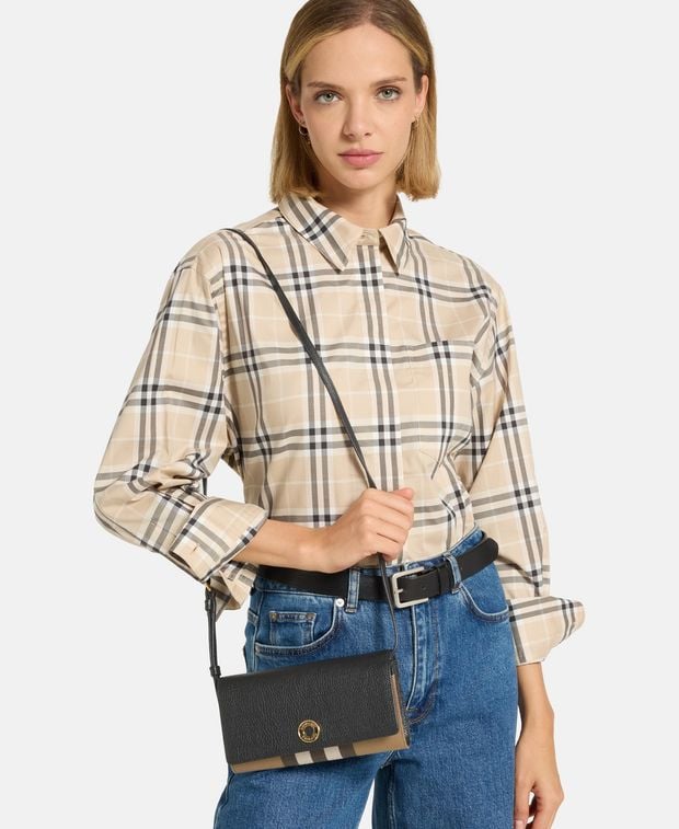 Burberry Wallet with shoulder strap Holly